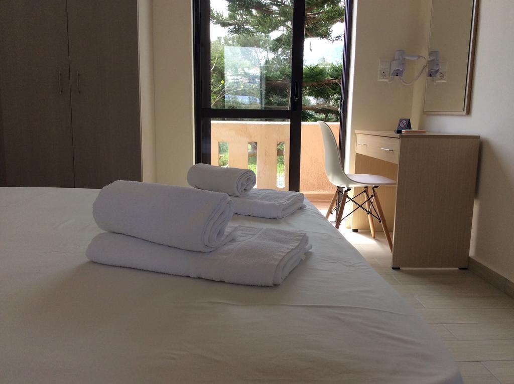 Elena Rooms Plakiás Rom bilde
